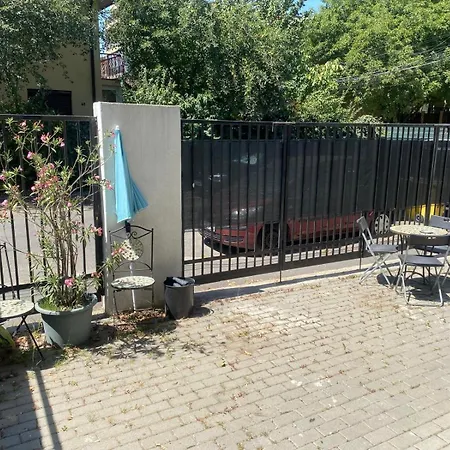 Lovely Apartment In Villa In Bucharest-3