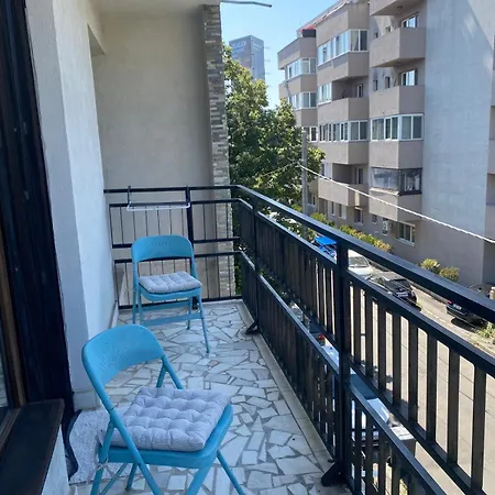 Lovely Apartment In Villa In Bucharest-2